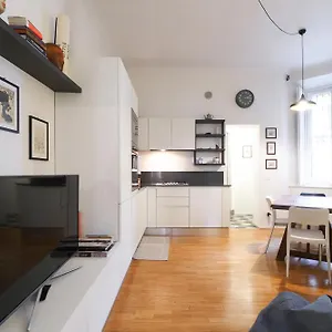  Appartamento Primopiano - Ugo Bassi Italia